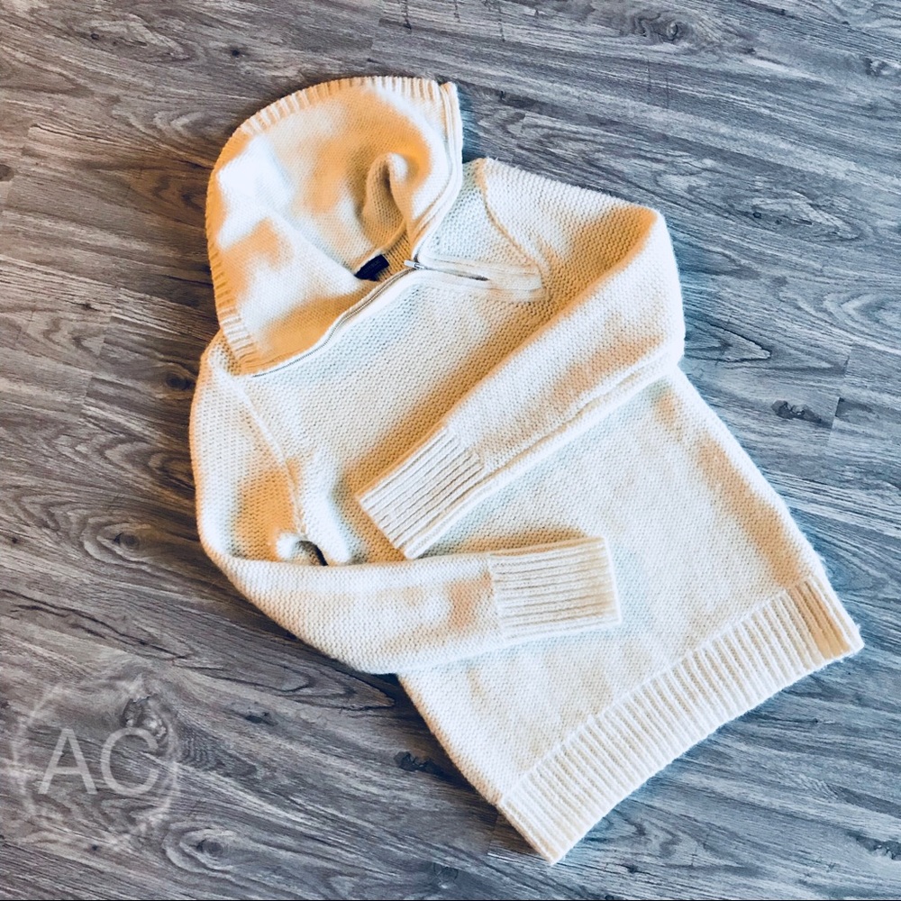 Banana Republic Cream Sweater
